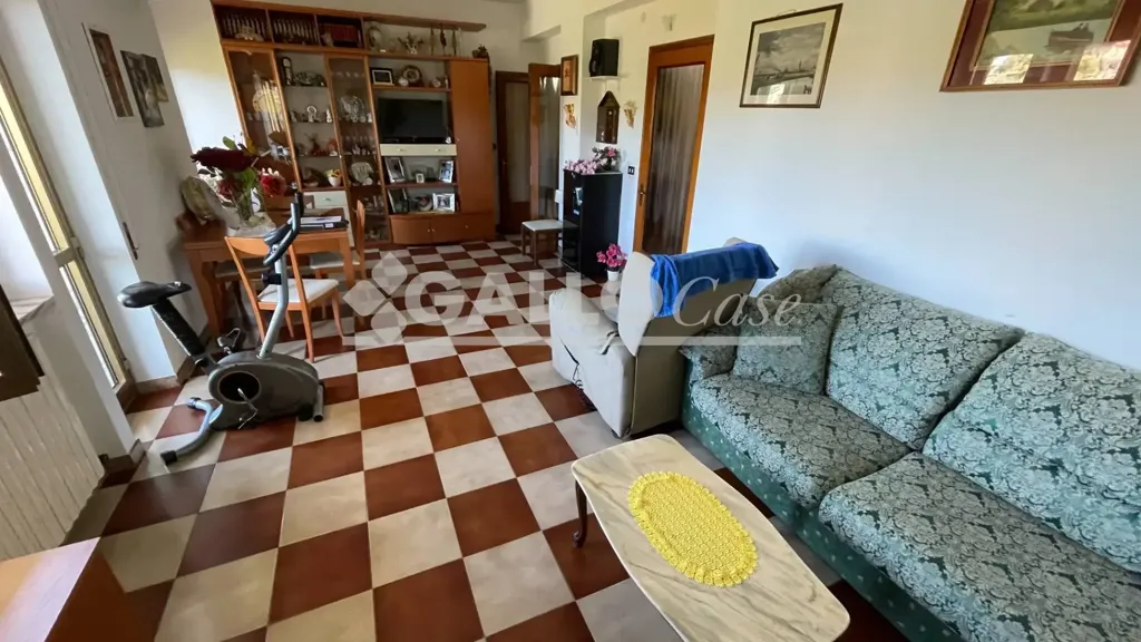 Séjour - Apartment with Balconies near Cosenza