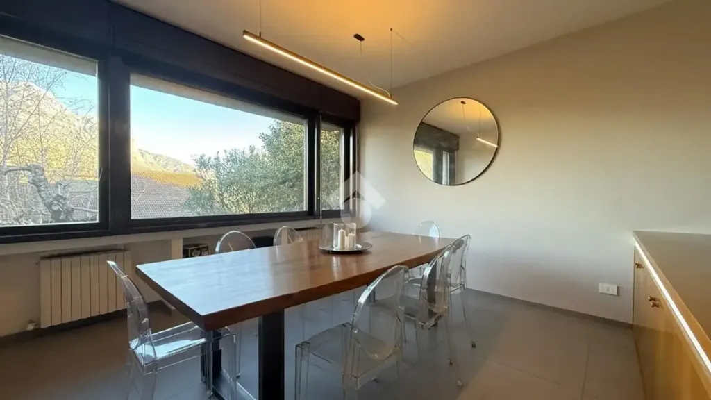 Sala da pranzo - Rear-Facing Apartment with Terraces in Malgrate