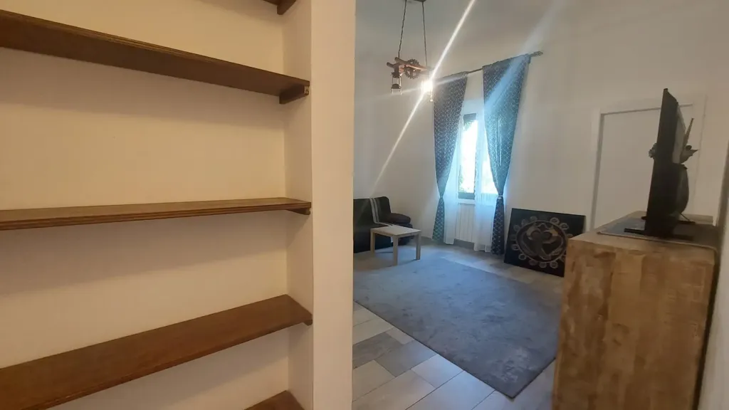 Elutuba - Rustic 5-Bedroom Apartment in Florence
