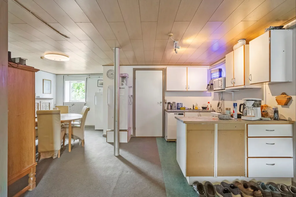 Cucina - Land Villa with Two Units in Ejlby Lunde