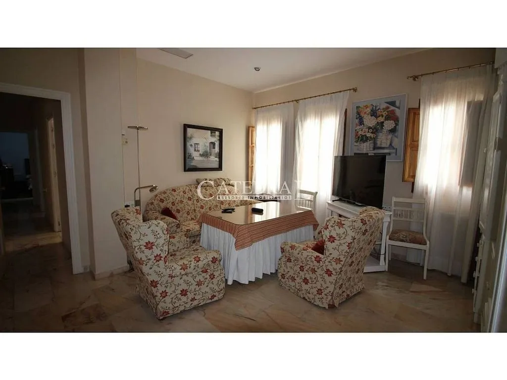 Söögituba - Aménagé Flat with Balcony in Seville Centre