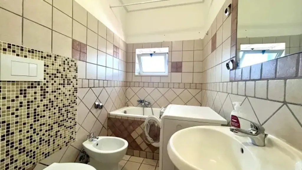Bagni - Rented Apartment with Kitchen in Palestrina