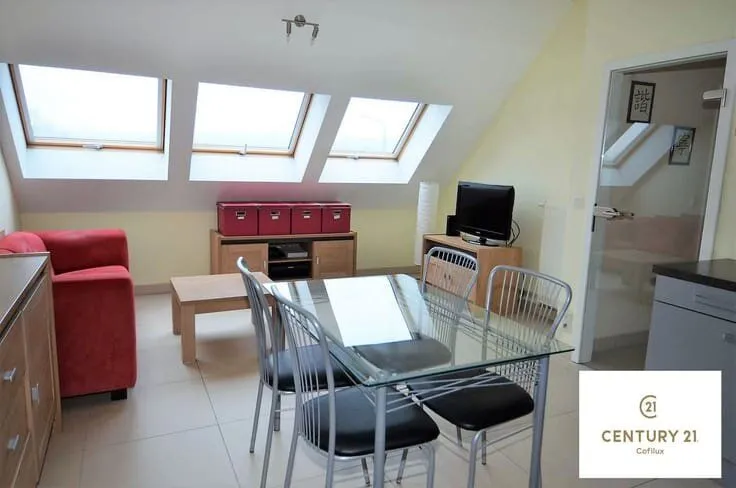 Salle à manger - Appartement au Dernier Étage avec Parking à Bruxelles