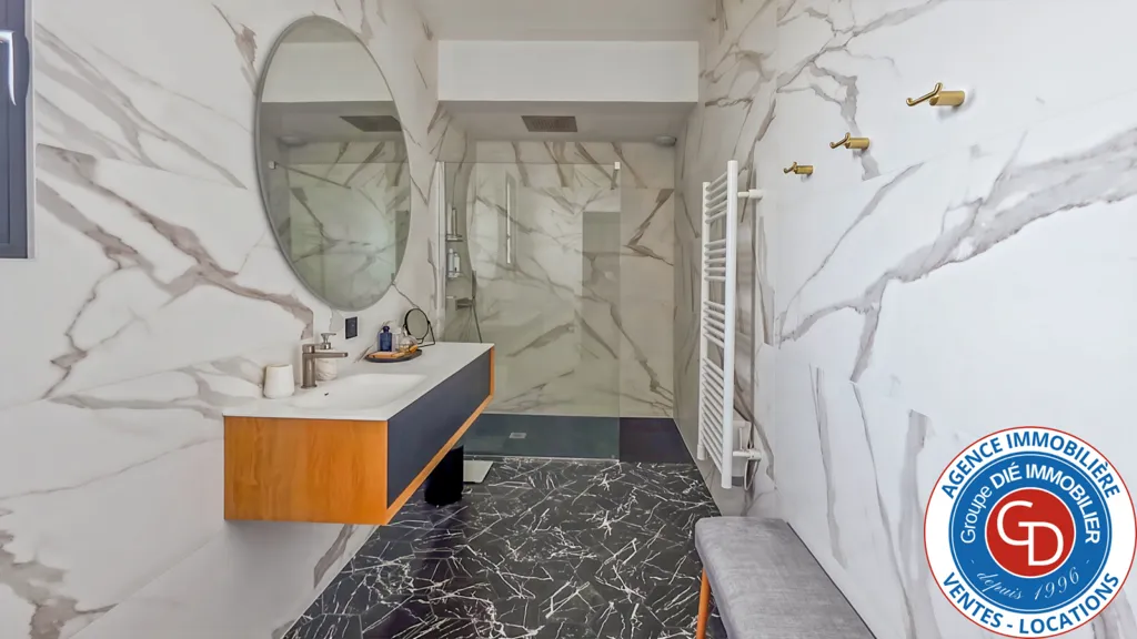 Vannitoad - Contemporary Villa with Pool in Mios