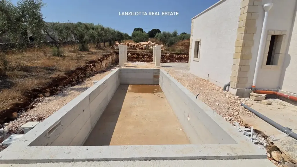 Piscine - Unfinished Villa with Pool in Ostuni