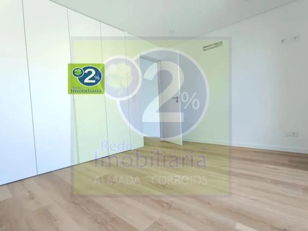 Magamistoad - Luxury House with Pool in Charneca de Caparica