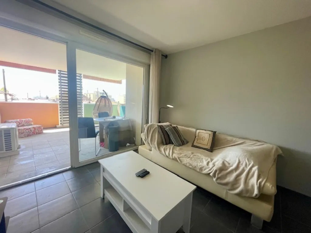 Séjour - Appartement avec Terrasse et Vue Dégagée à Marseille