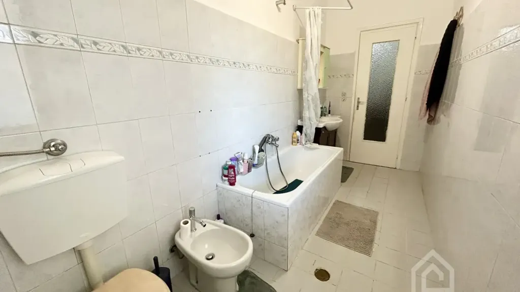 Vannitoad - Twin Apartment with Mountain View in Chivasso
