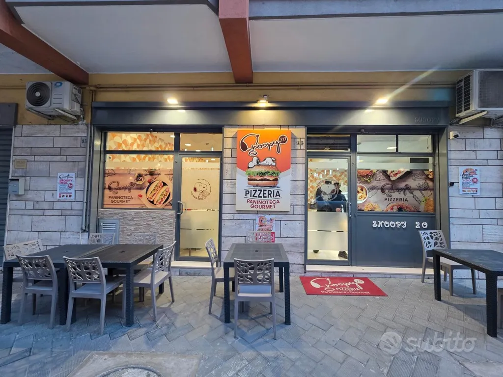 Extérieur - Established Pizzeria with Station Proximity in Bisceglie