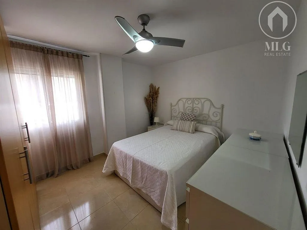 Magamistoad - Furnished Flat with East View in Perchel Sur