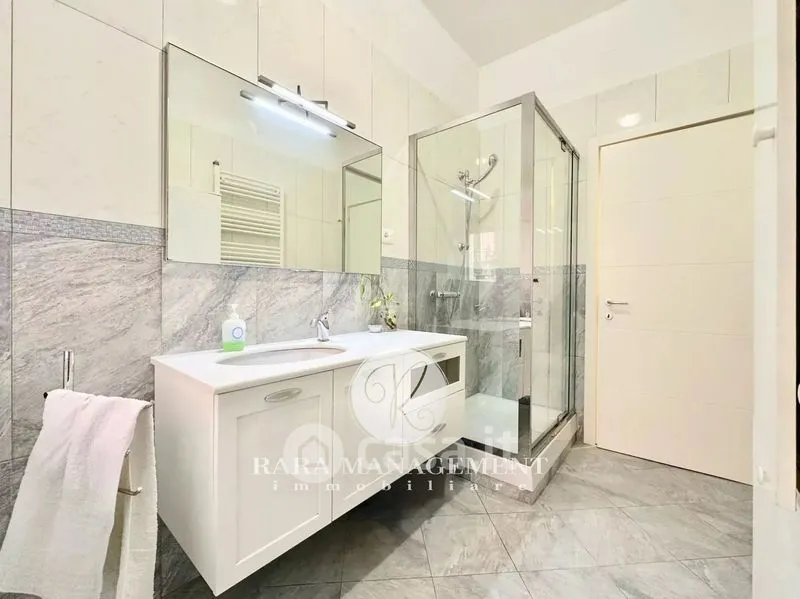 Vannitoad - Centralised Apartment with Four Balconies in Ancona