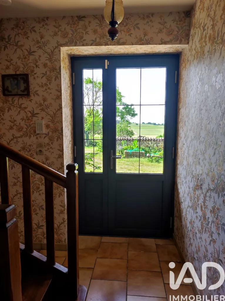 Entrée - Maison de Campagne avec Vue Dégagée à Berrie