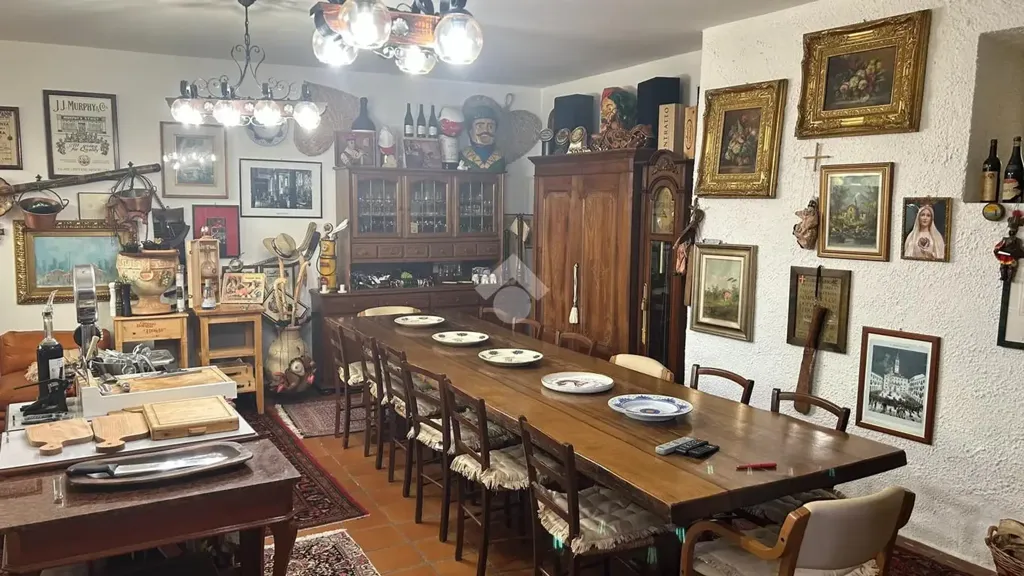 Salle à manger - Independent House with Balcony in Samone