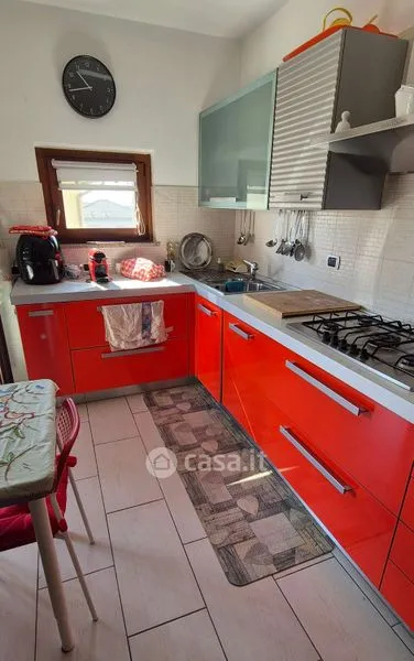Cucina - Rustic Bifamily Villa with Garden in Trecate
