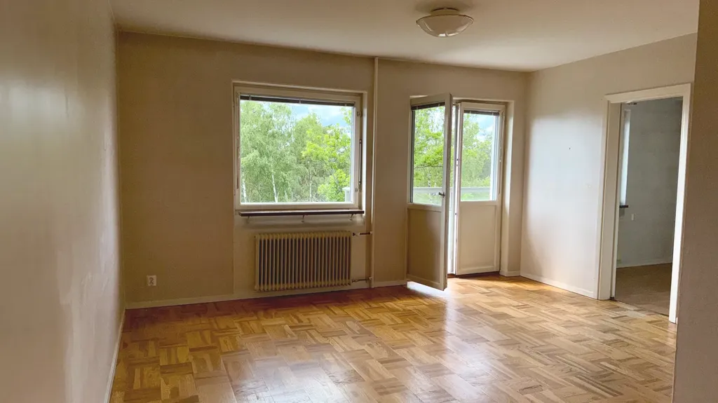 Rooms - Apartment with South-Facing Balcony in Järfälla