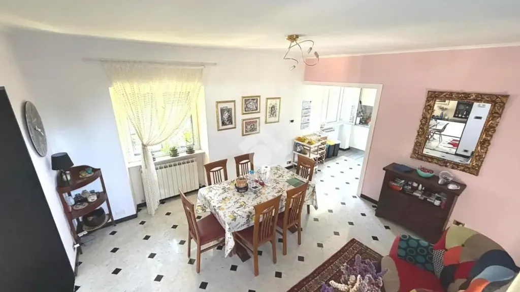 Salle à manger - Villa with Terrace and Garden in Serra Riccò