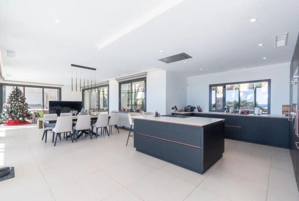 Cucina - Luxury Villa with Pool in Benahavís
