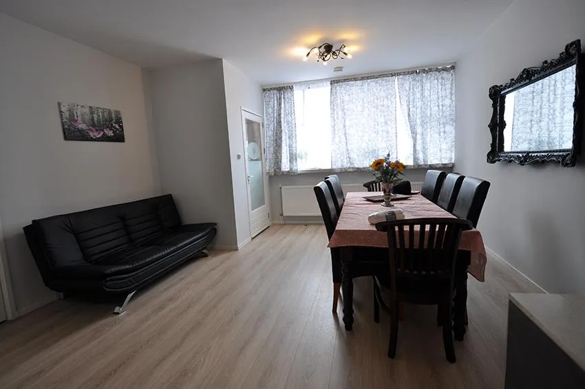 Salle à manger - Furnished Apartment with Balcony in Rotterdam