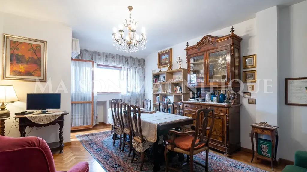Söögituba - Penthouse with Terrace in Ferrara