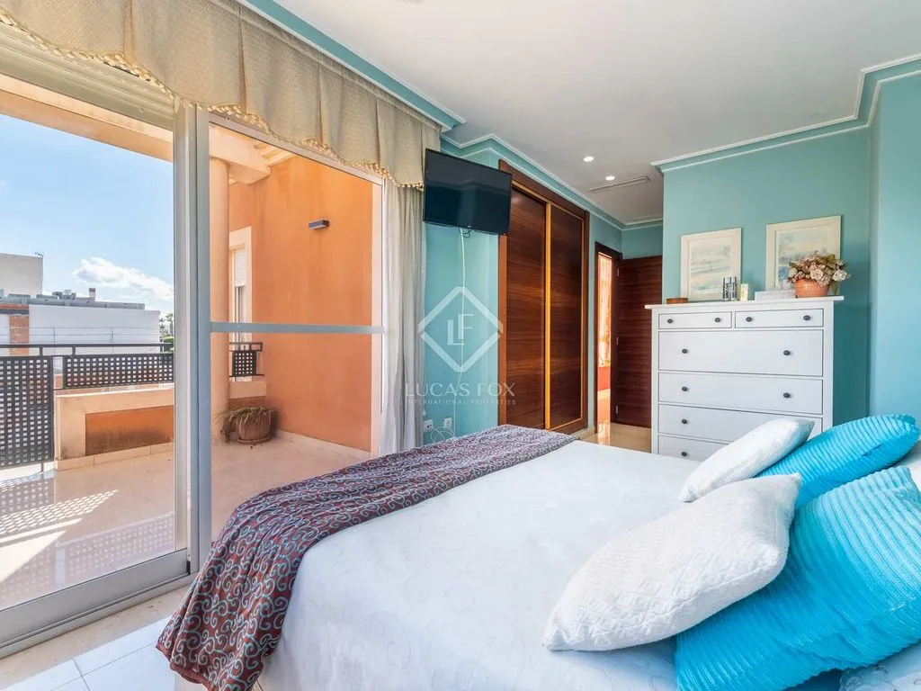 Magamistoad - Luxury Villa with Pool and Mountain View in Alicante