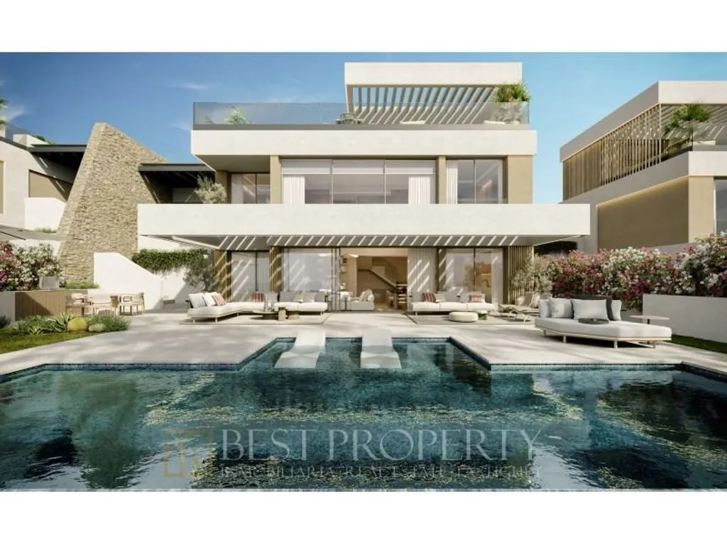 Piscina - Luxury Villa with Beachfront Access in Almuñécar