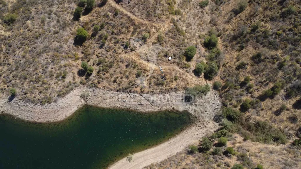 Vue aérienne - Rustic Land with Waterfront on Beliche Dam, Algarve