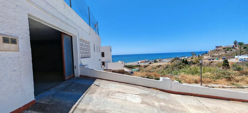 Terrasse - Closed Garage for Rent in El Peñoncillo, Torrox