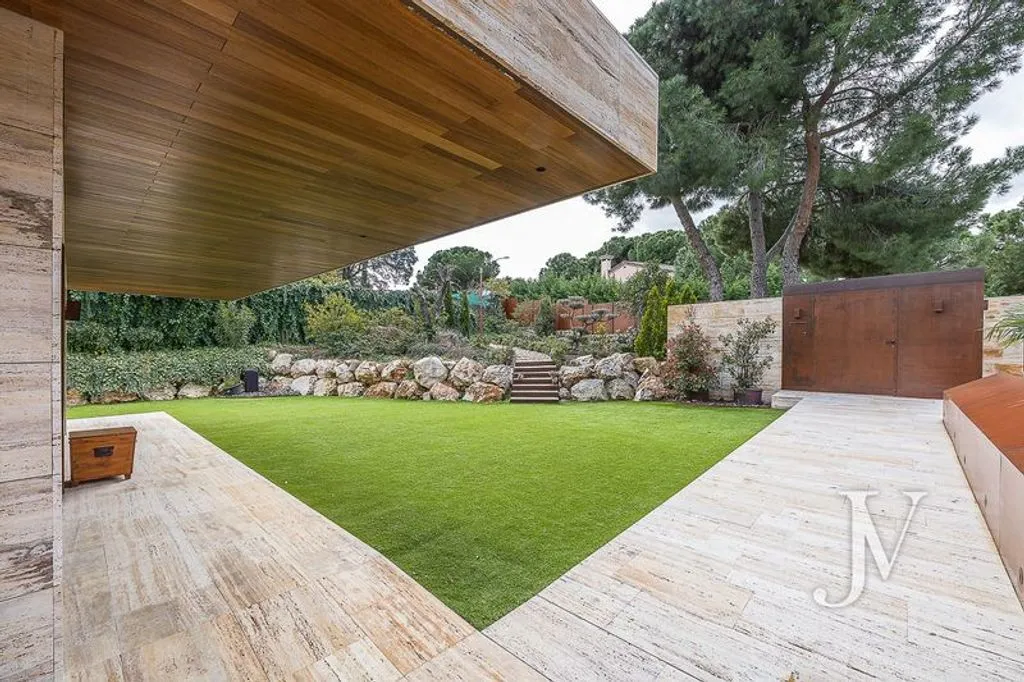 Aed - Luxury Villa with Pool in Montealina, Madrid