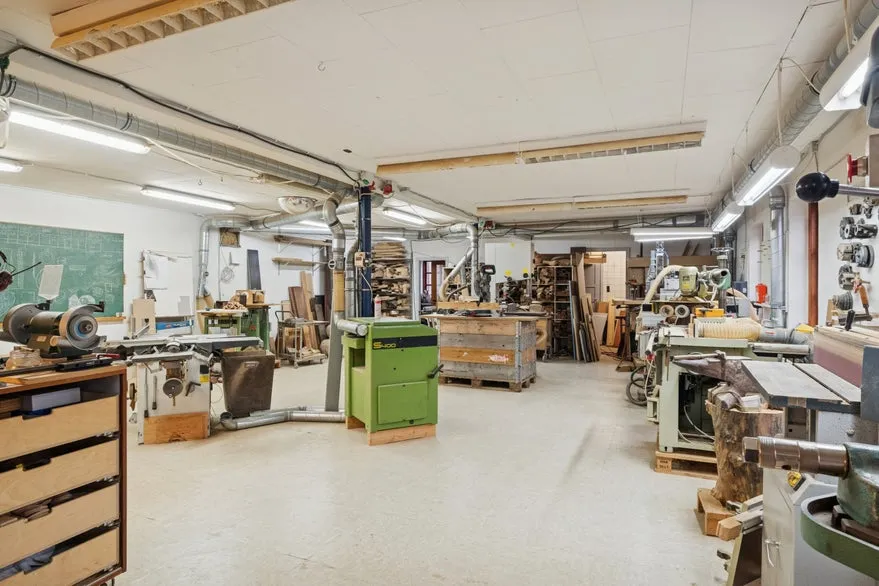 Buanderie - Renovated Commercial Property in St. Brøndum