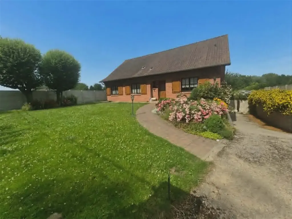 Aed - Pavilion with Garden in Hernicourt