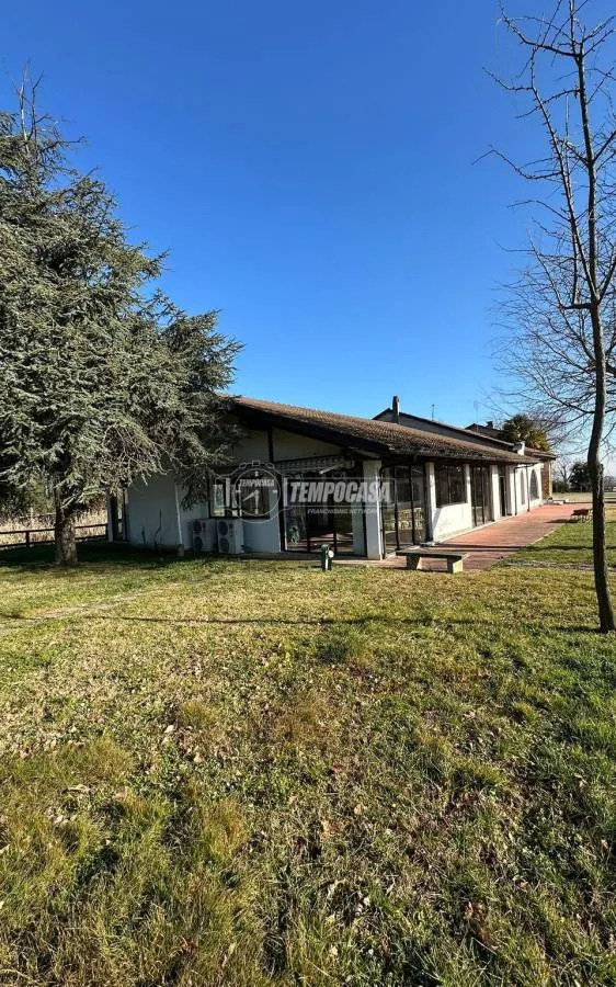 Exterior - Former Restaurant with Pool in Cappellazzo, Cherasco