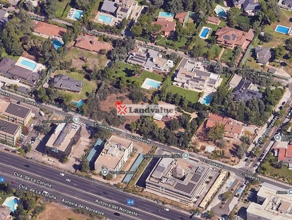 Õhuvaade - Residential Plot with Development Potential in Madrid