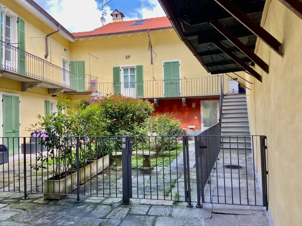 Aed - Historic Apartment with Lake View in Cannobio