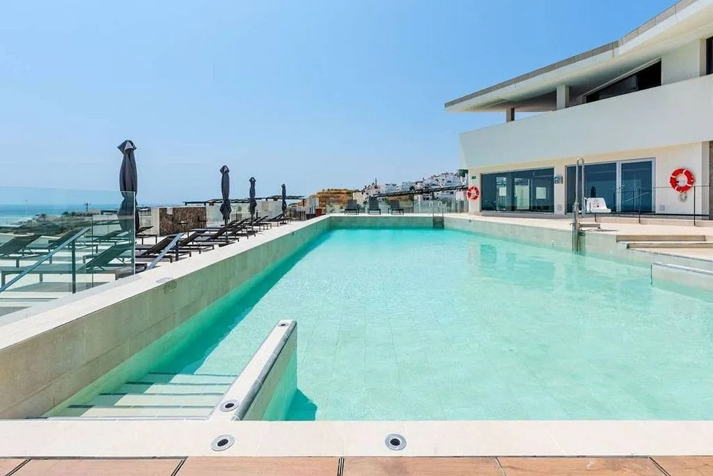 Piscine - Chalet with Pool and Terrace in El Peñoncillo