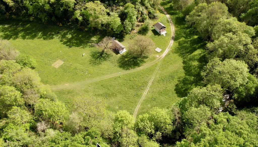 Õhuvaade - Castle with Nature Reserve in Le Dourn