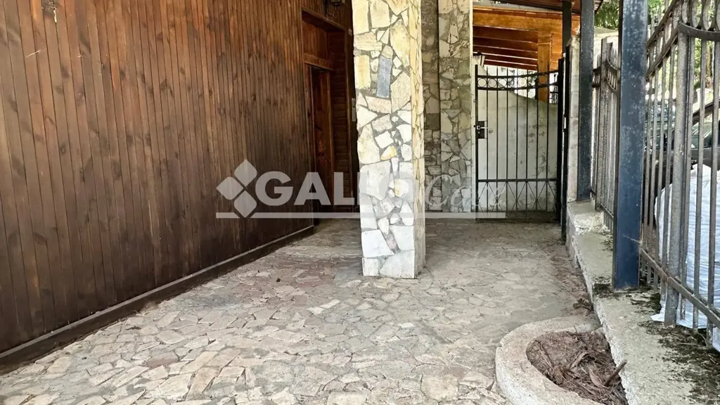 Exterior - Villa with Multiple Apartments near Camigliatello Silano