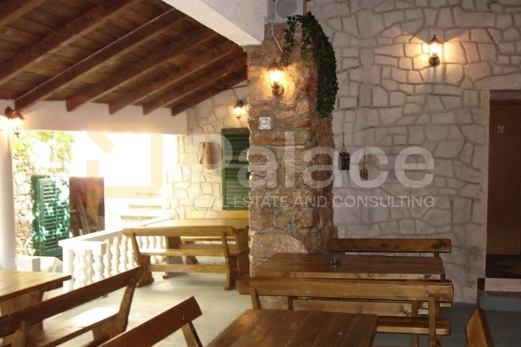 Terrazza - Stone House with Restaurant in Tkon