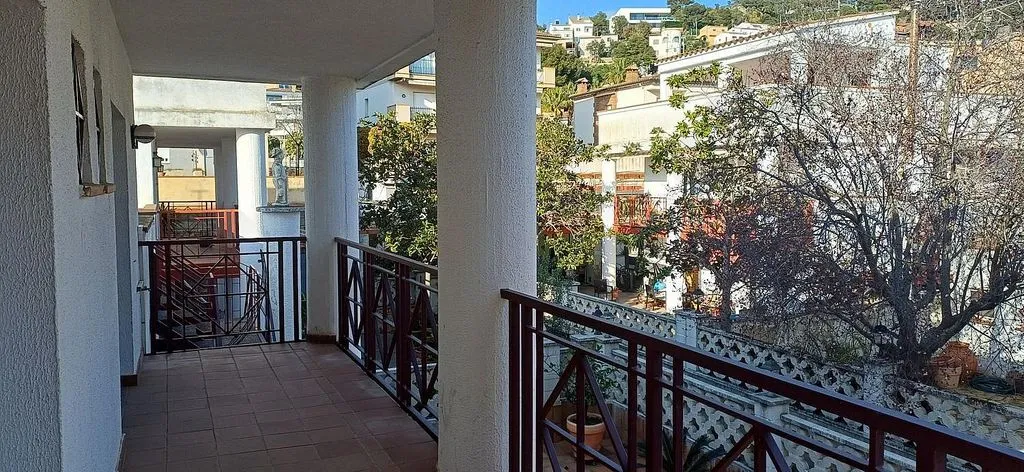 Balcon - House with Patio in Tossa de Mar