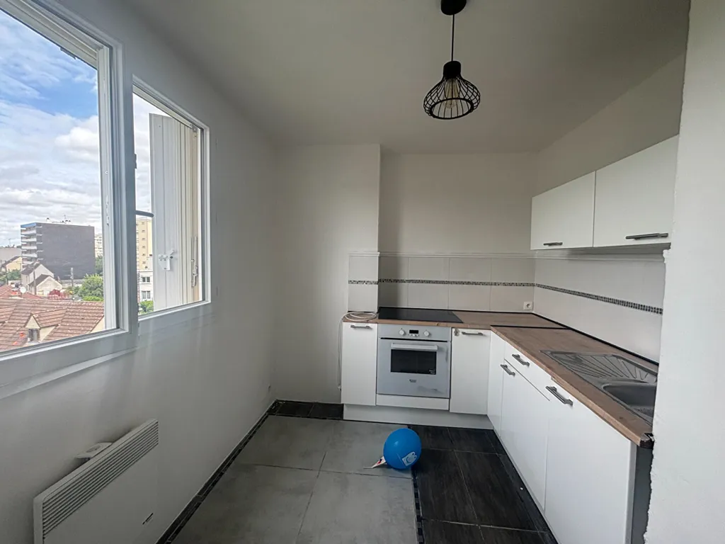 Köök - 4-Piece Flat with Balcony in Châteauroux