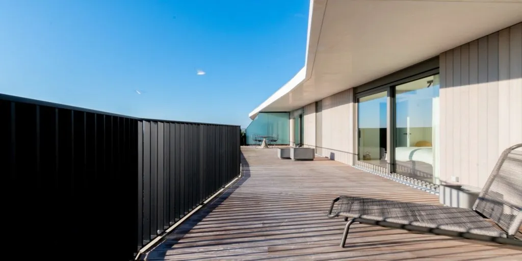 Rõdu - Penthouse with Sea View in Mariakerke