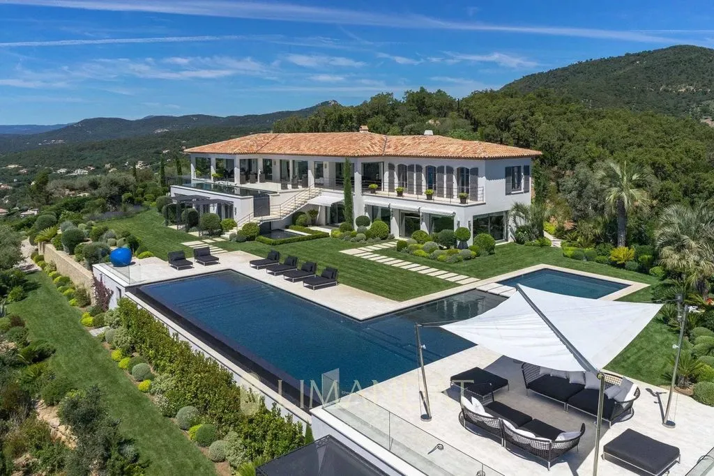 Õhuvaade - Luxury Villa with Sea View in Grimaud