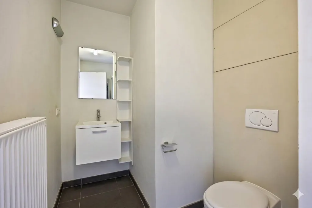 Salles de bain - Appartement Lumineux avec Terrasse à la Sixième Étage