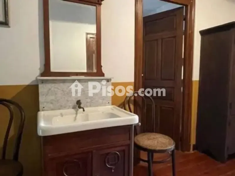 Vannitoad - Historic Indian-Style Chalet in Llanes