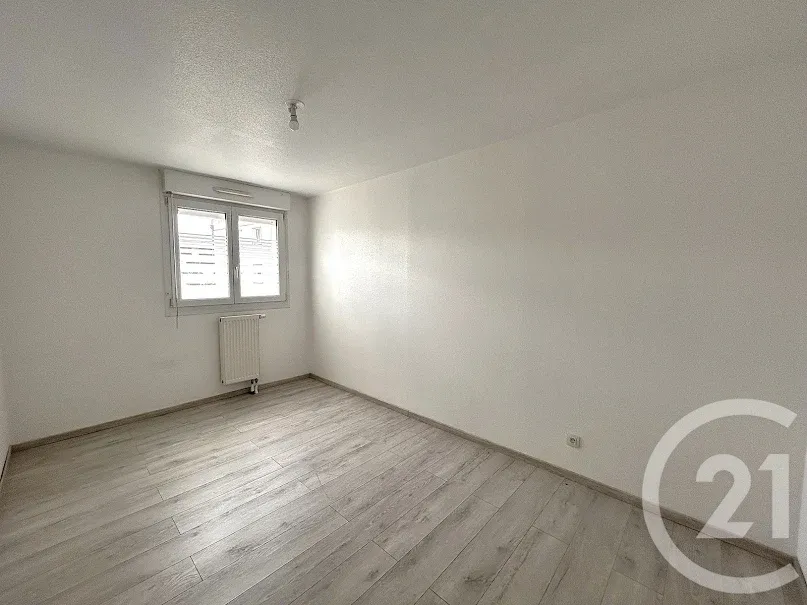 Toad - 3-Bedroom Apartment with Balcony in Strasbourg