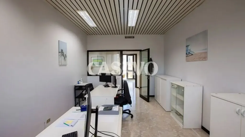 Kabinet - Dual-Use Apartment with Panoramic Terrace in Milan