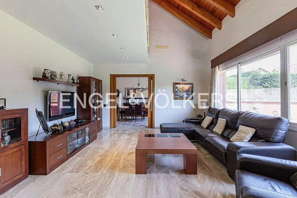 Elutuba - Chalet with Pool and Terrace in Mira-sol