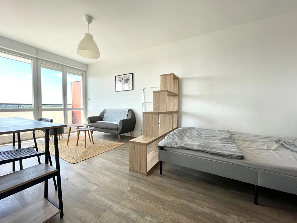 Magamistoad - 1-Bedroom Apartment with Balcony in Brest
