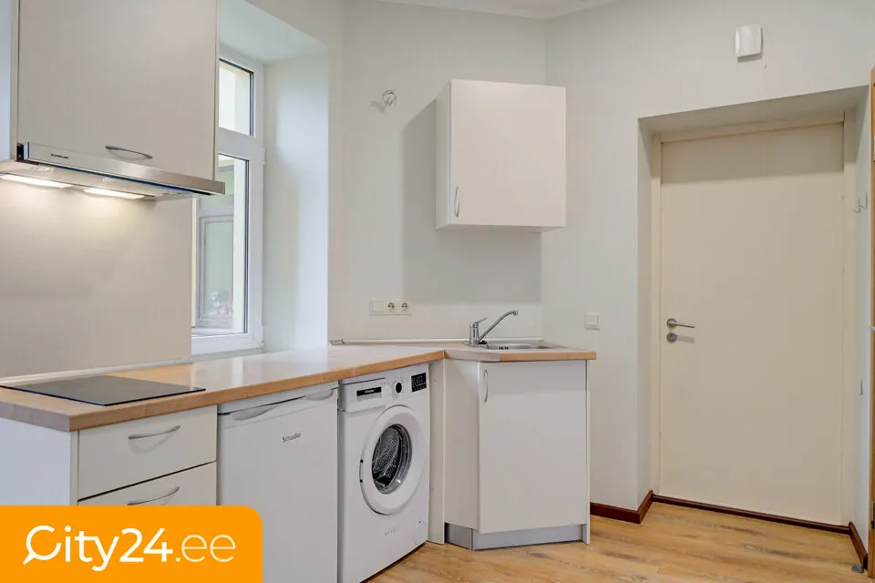 Köök - Studio Flat with Garden in Āgenskalns