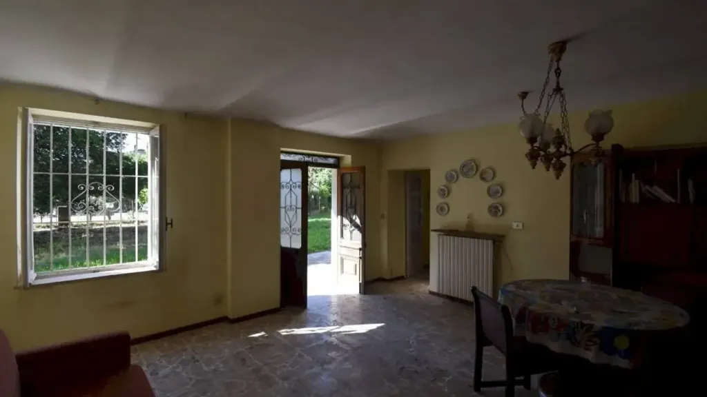 Söögituba - Rustic Property with Farmhouse Charm in Vinchio