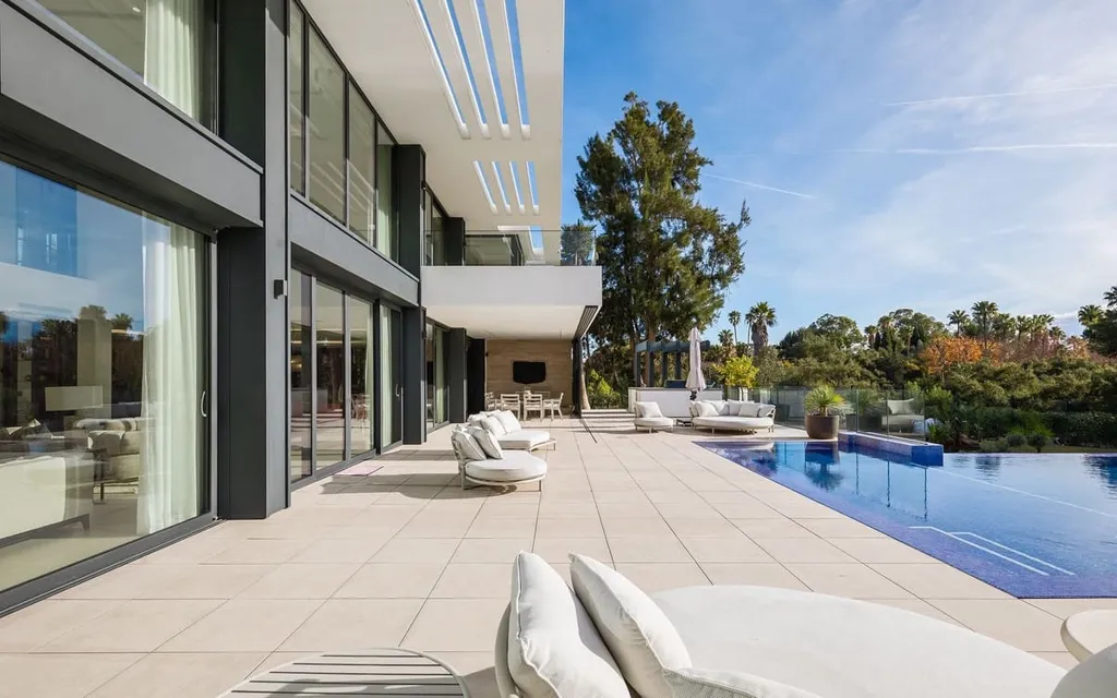 pool_area